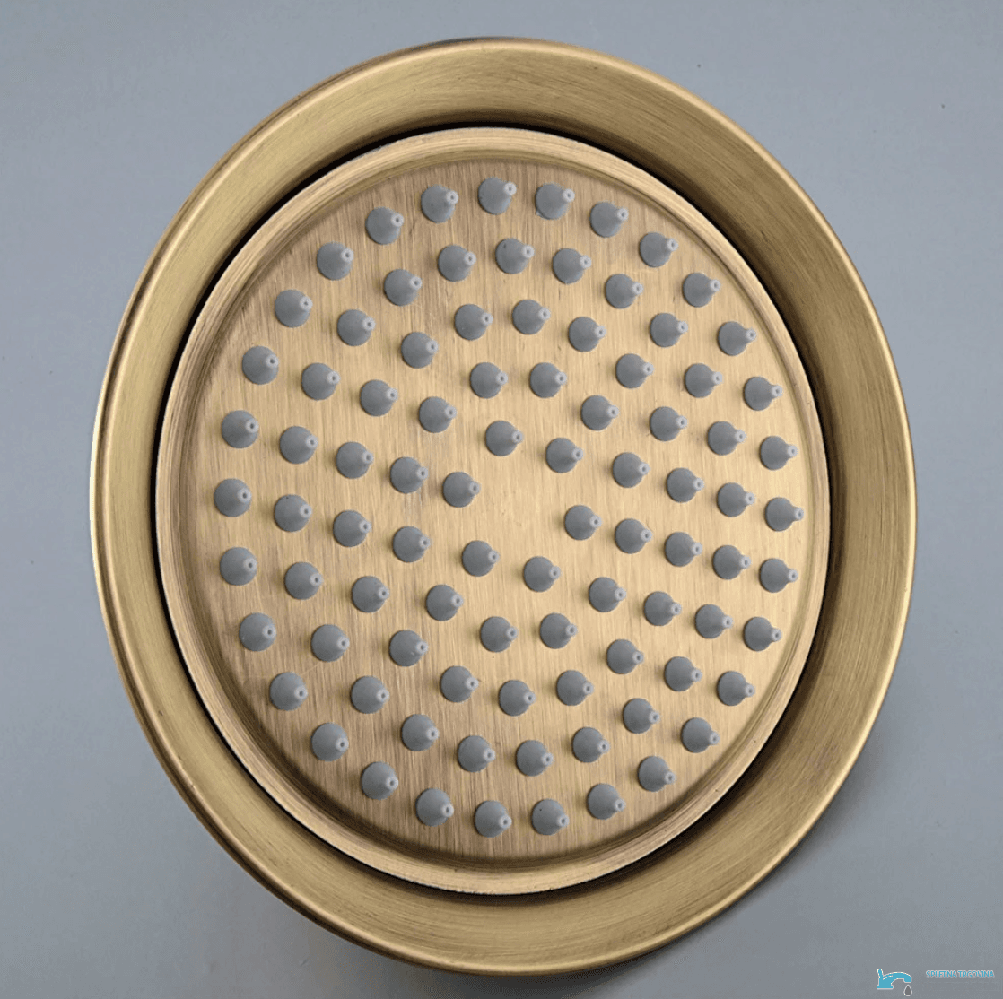 Breiter Brausekopf
