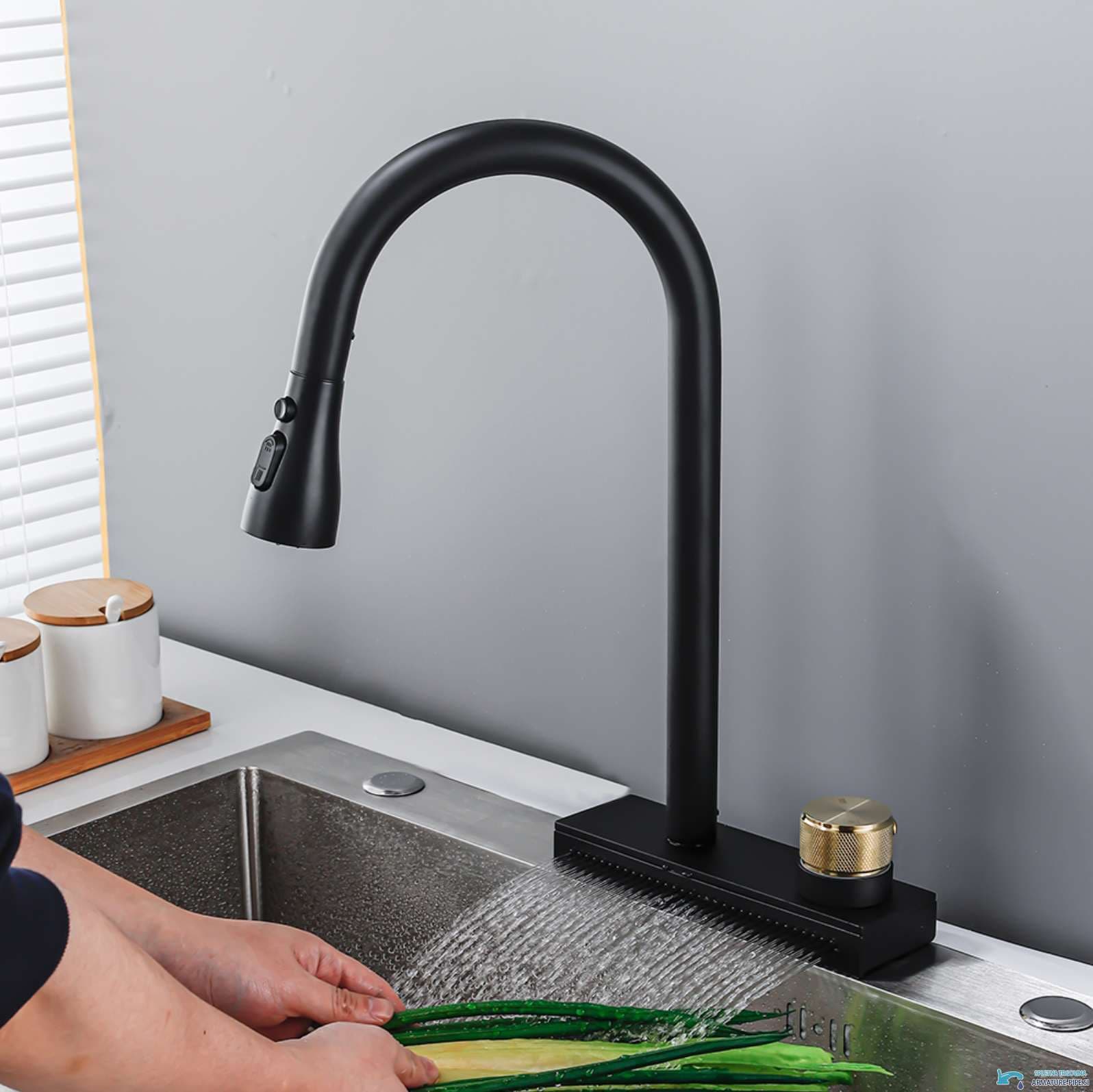 Küchenarmatur EYN KW1599 mit ausziehbarer Mehrstrahlbrause und Wasserfallauslauf in mehreren Farbausführungen KW1599 — 1